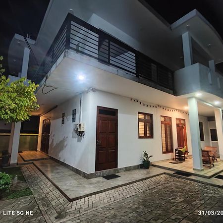 Villa Tanzanite Hikkaduwa Dış mekan fotoğraf